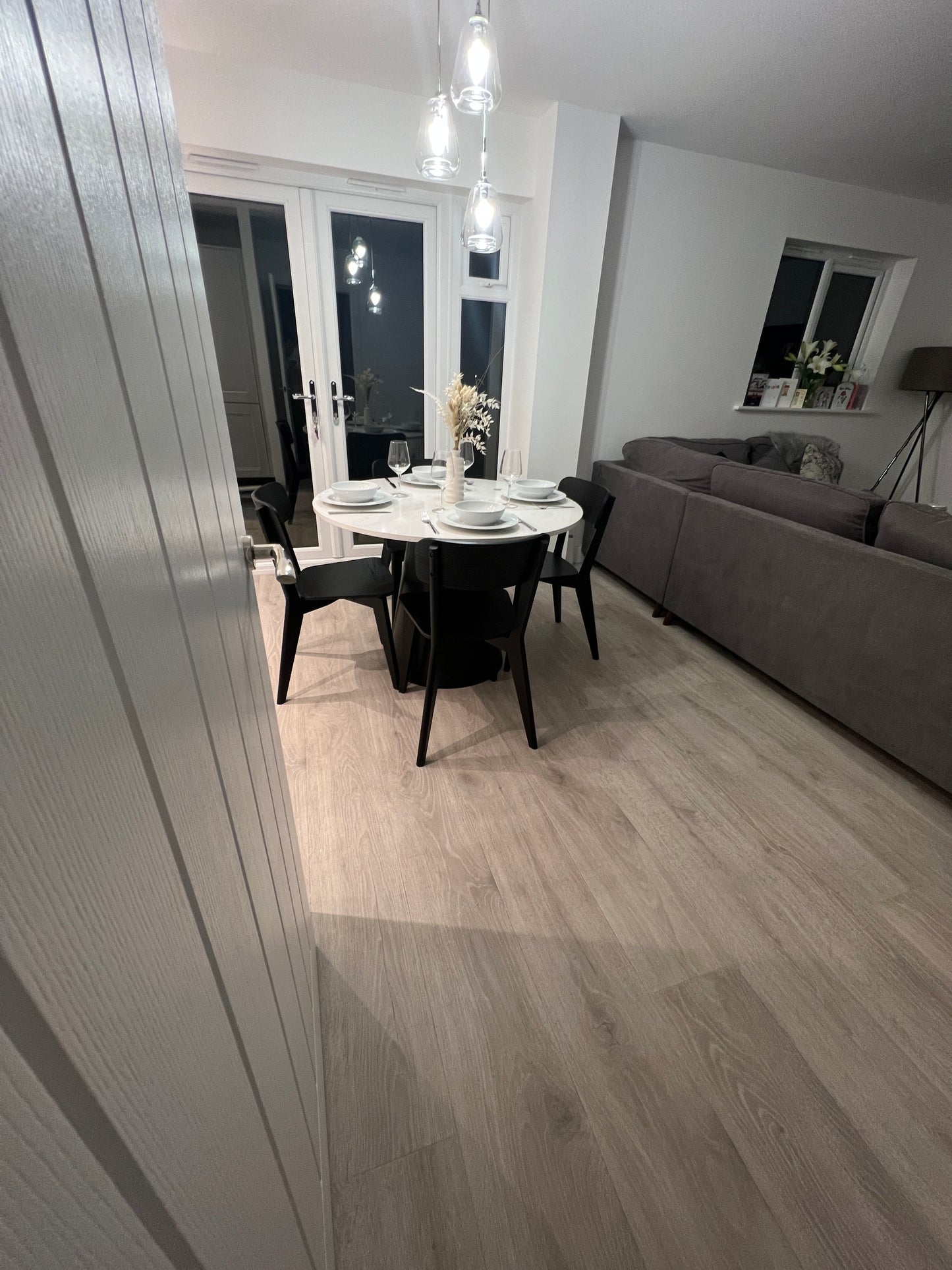 Ovington Dining Table