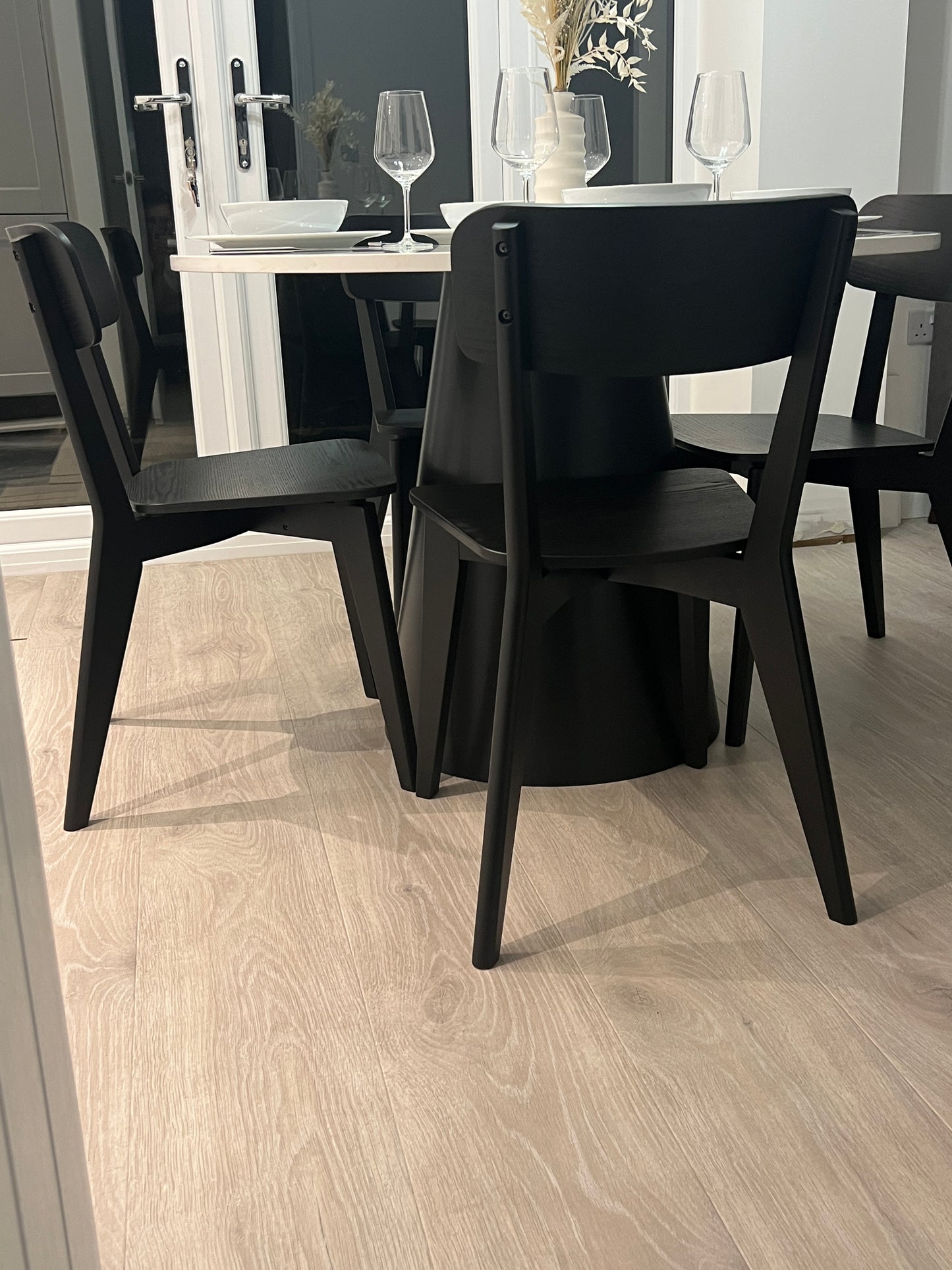 Ovington Dining Table