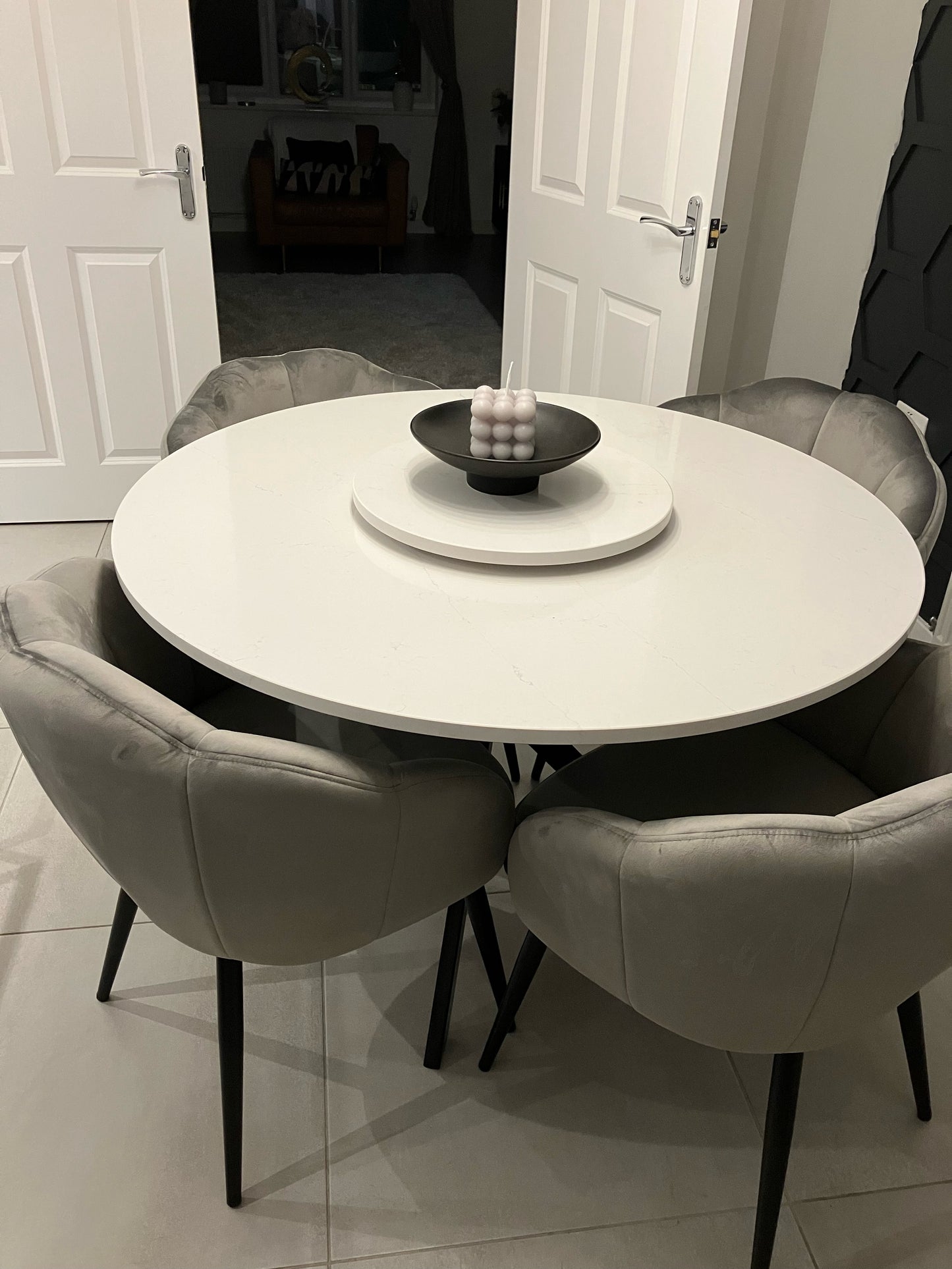 Mini ‘Spyder’ Circular Dining Table