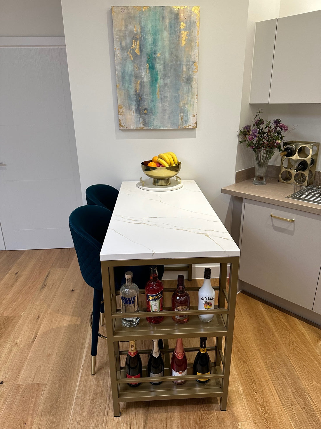 Barnard Breakfast Bar