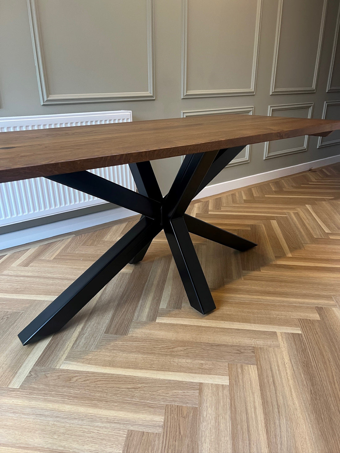 Matfen Dining Table