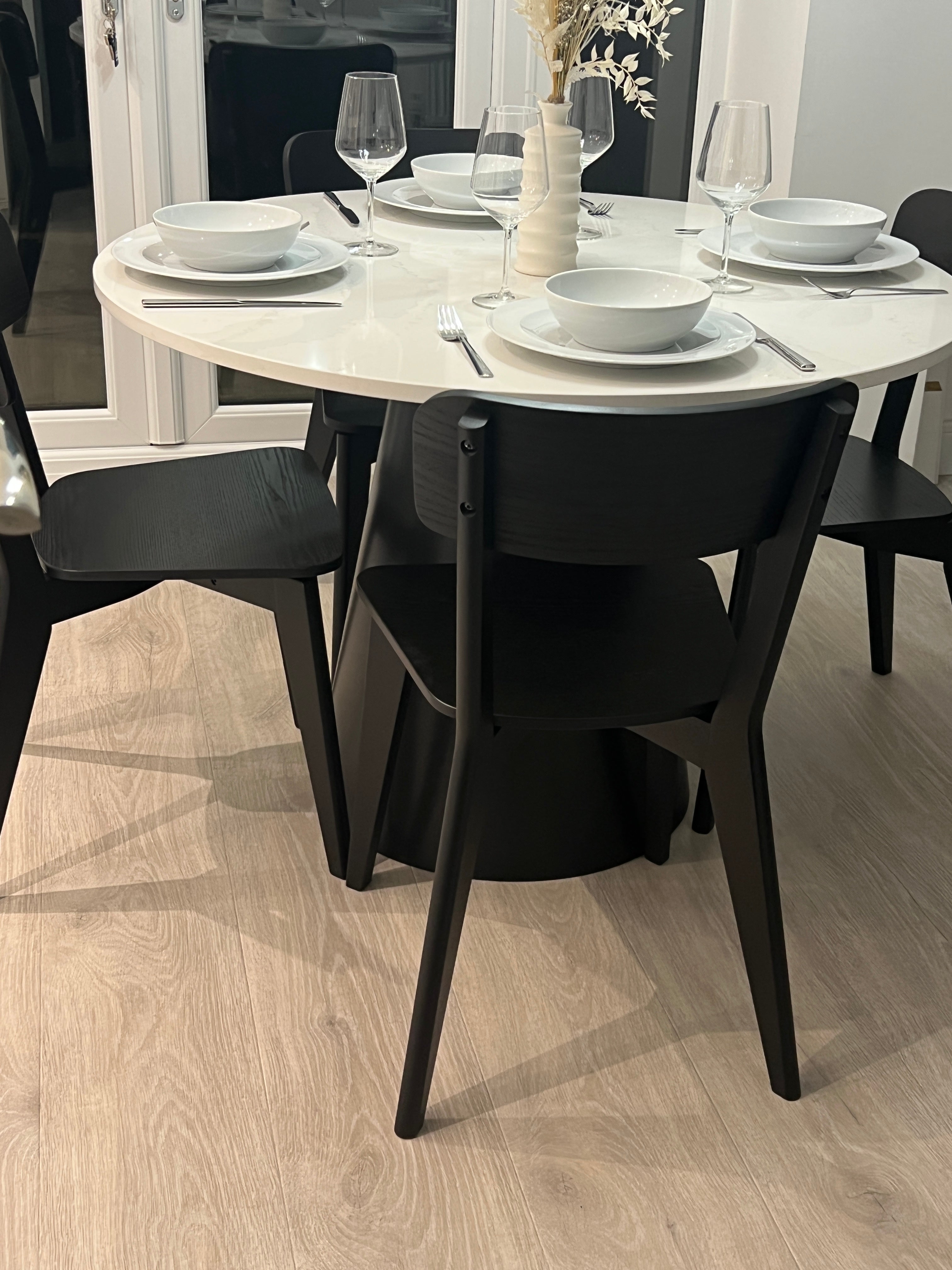 Modern wood deals pedestal dining table